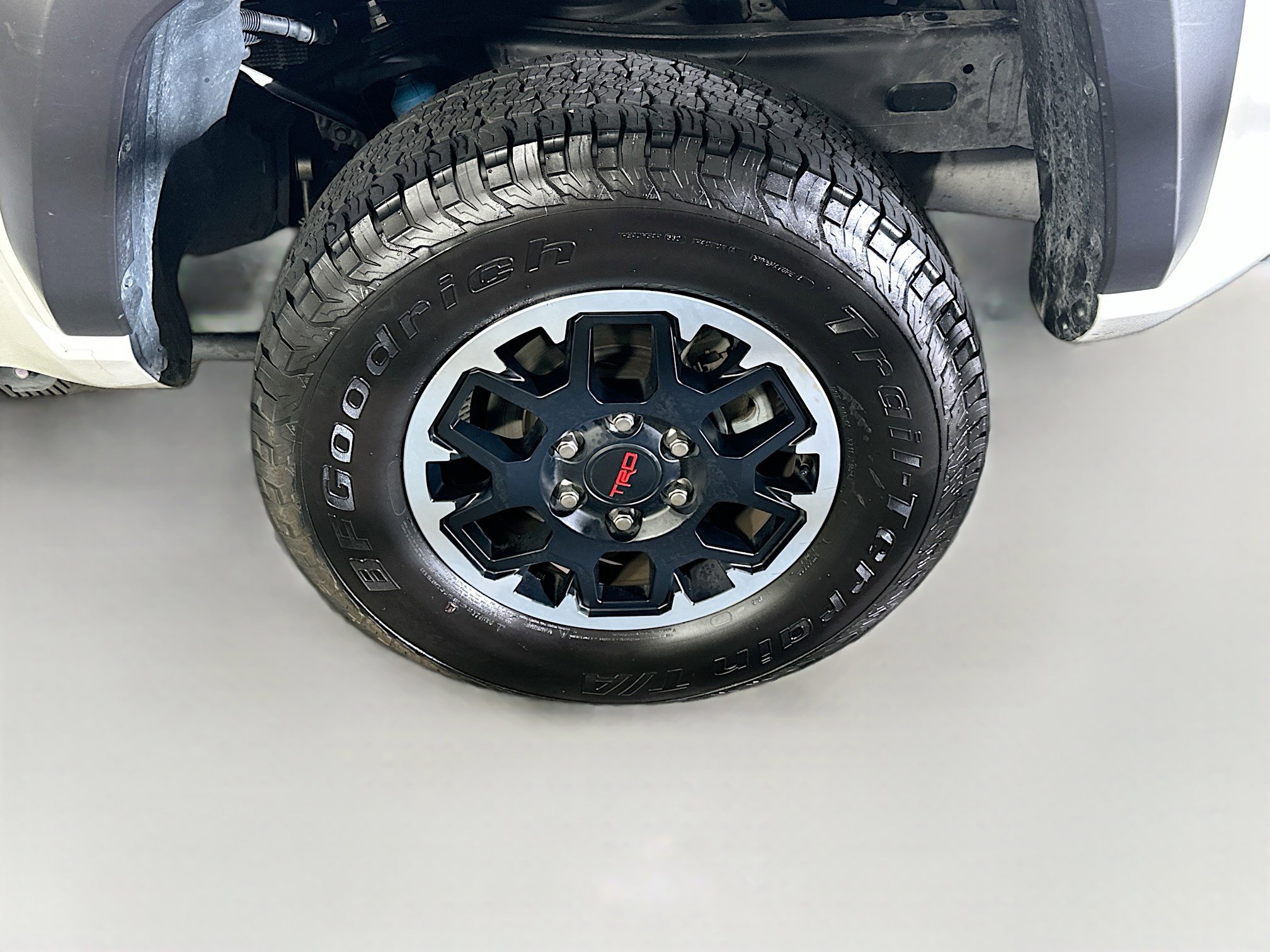 Used 2025 Toyota Tacoma TRD Off-Road AWD/4WD image 11