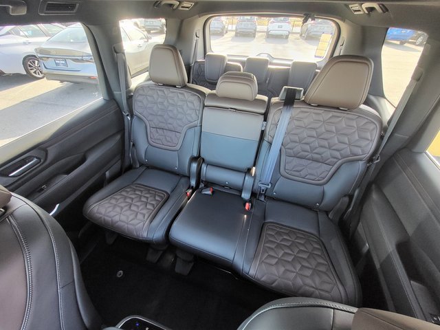 New 2026 Nissan Armada Platinum Reserve image 14