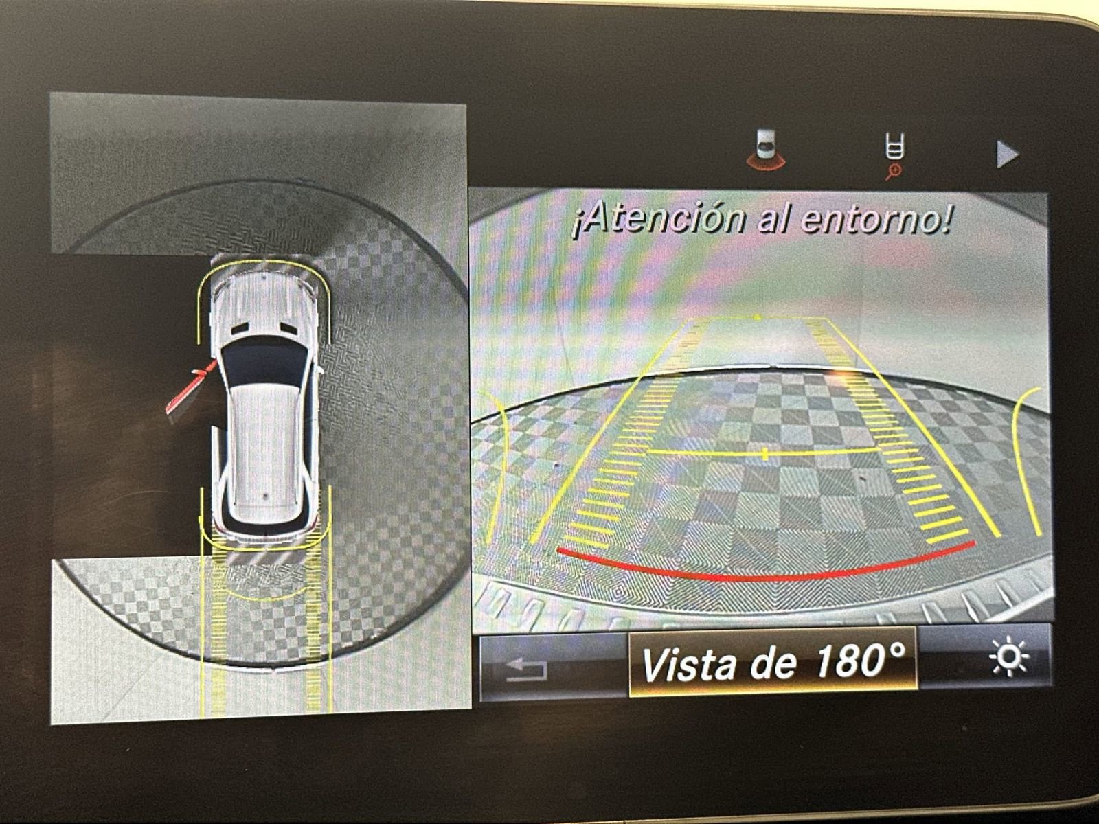 Used 2019 Mercedes-Benz GLE 400 4MATIC image 17