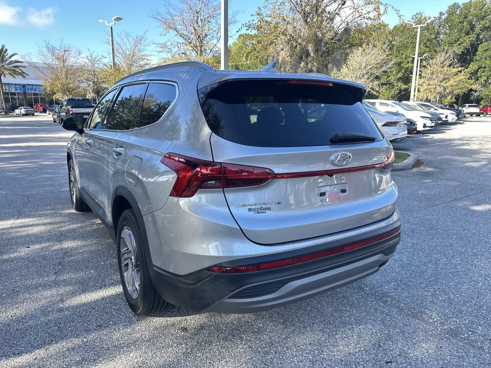 Used 2023 Hyundai Santa Fe SEL FWD image 4