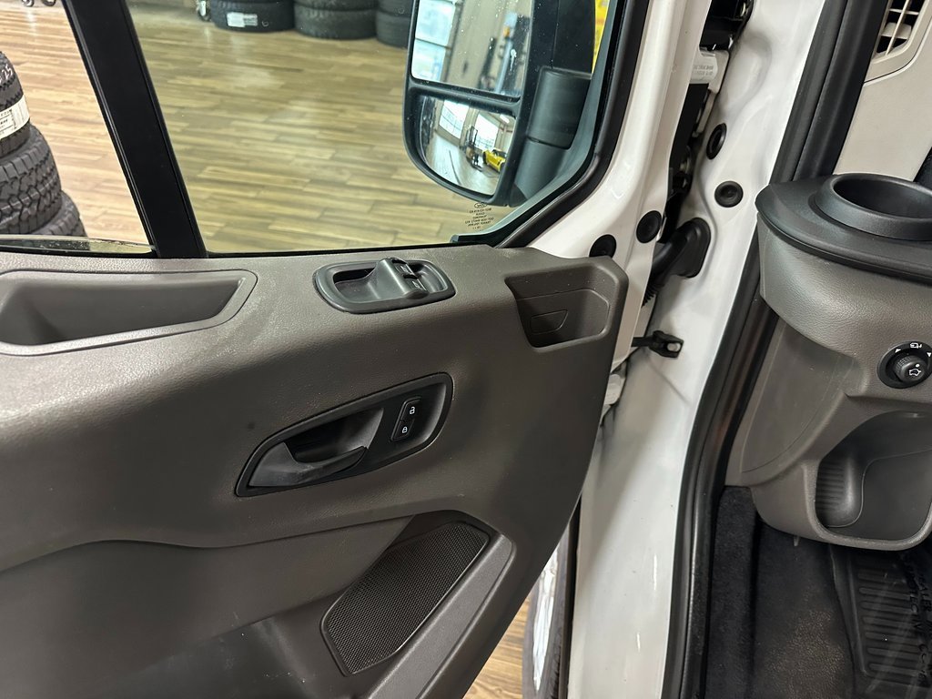 Used 2020 Ford Transit 350 XLT image 11