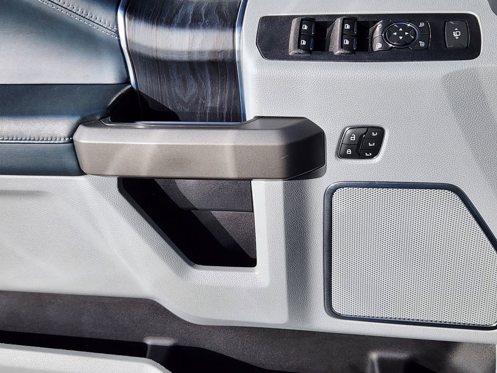 Used 2022 Ford F350 Limited image 6