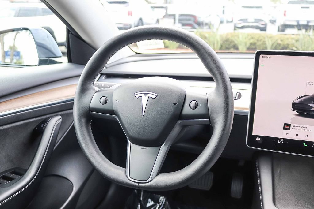 Used 2023 Tesla Model 3 Standard Range RWD image 15