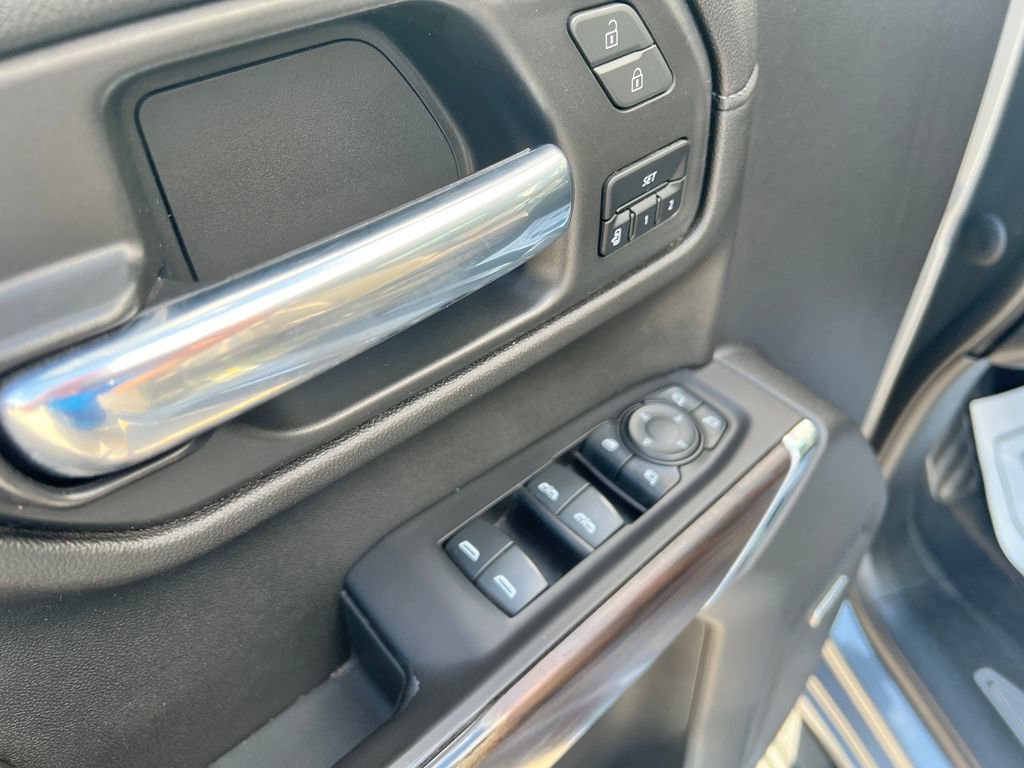 Used 2020 GMC Sierra 1500 SLT w/ SLT Premium Plus Package image 16