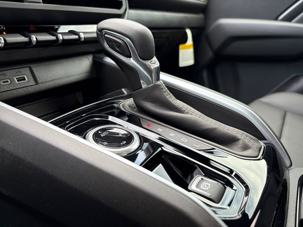 New 2025 Chevrolet Colorado LT w/ LT Convenience Package image 29