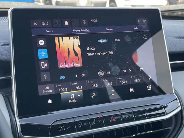 Used 2023 Jeep Compass Limited image 28