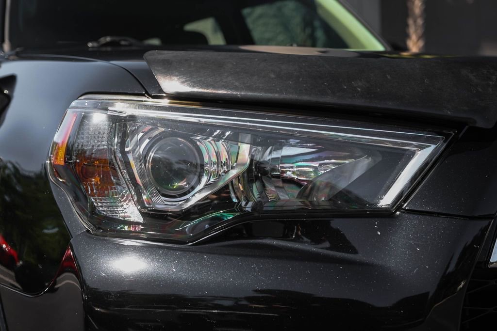 Used 2018 Toyota 4Runner Limited AWD/4WD image 12