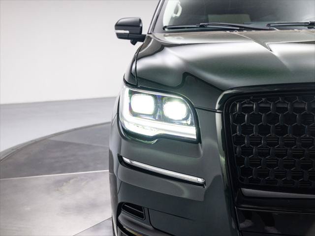 New 2023 Lincoln Navigator L Black Label AWD/4WD image 10