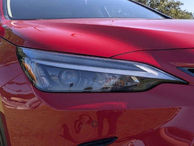 Used 2022 Lexus NX 350h AWD image 9