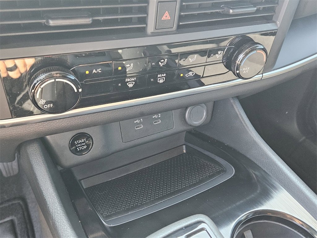 Certified 2025 Nissan Rogue S image 21