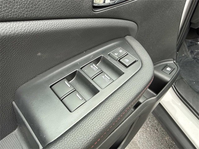 Used 2025 Honda Ridgeline Black Edition image 8