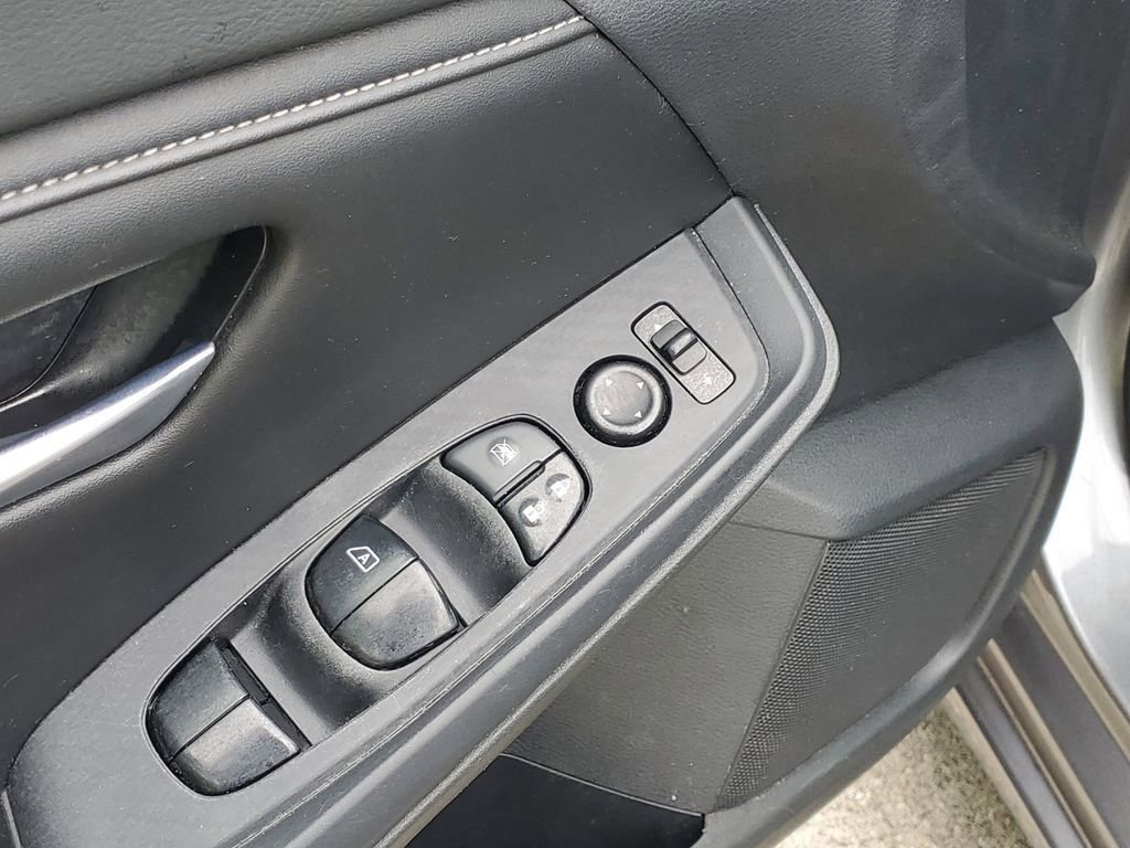 Used 2020 Nissan Sentra SV w/ Trunk Package FWD image 18