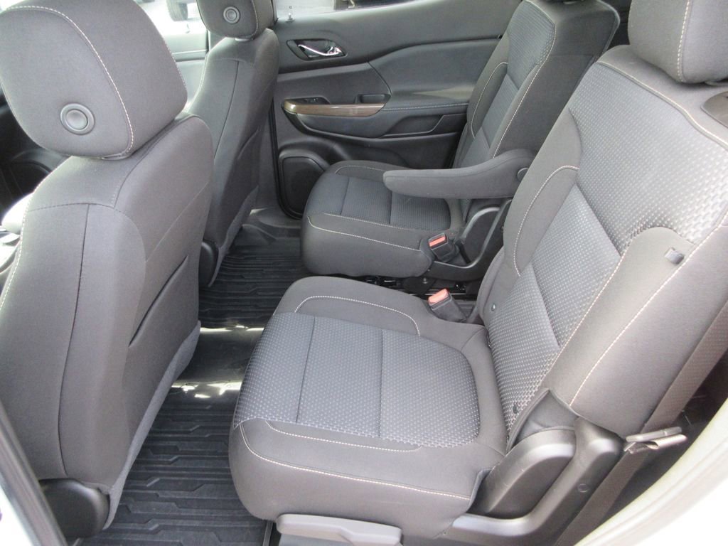 Used 2023 GMC Acadia SLE w/ Driver Convenience Package image 14