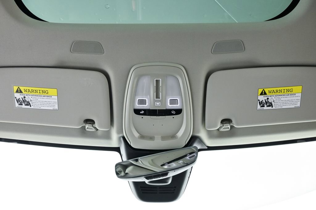 Certified 2023 Volvo XC60 B5 Plus w/ Climate Package image 20