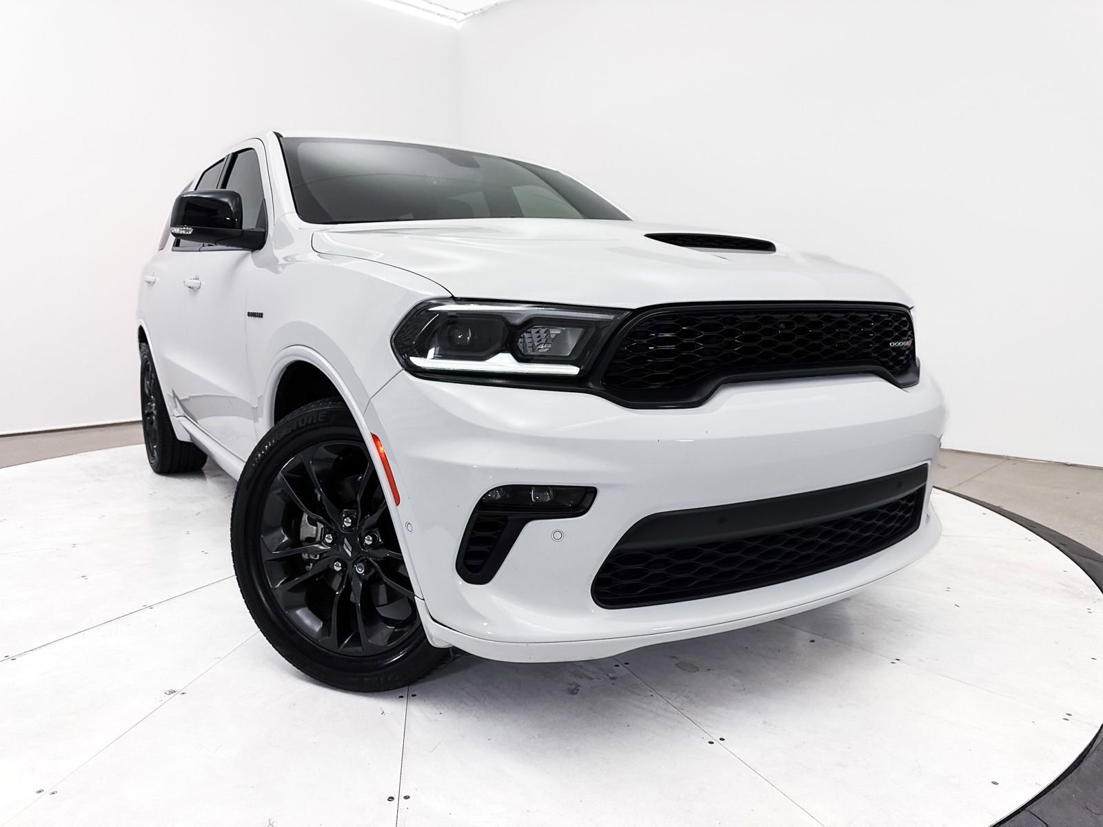 Used 2022 Dodge Durango R/T w/ Blacktop Package AWD/4WD image 6