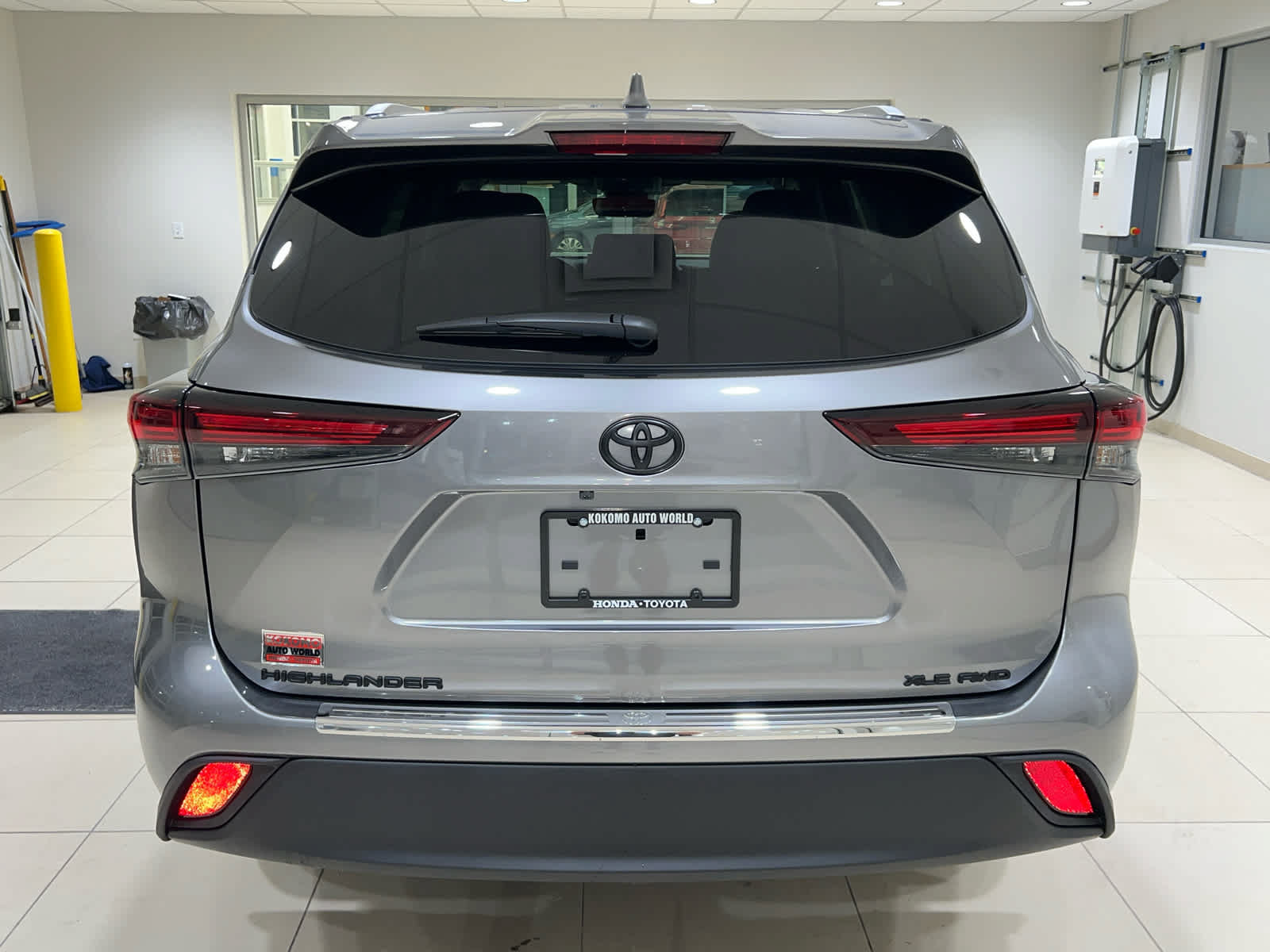 New 2026 Toyota Highlander XLE AWD/4WD image 6