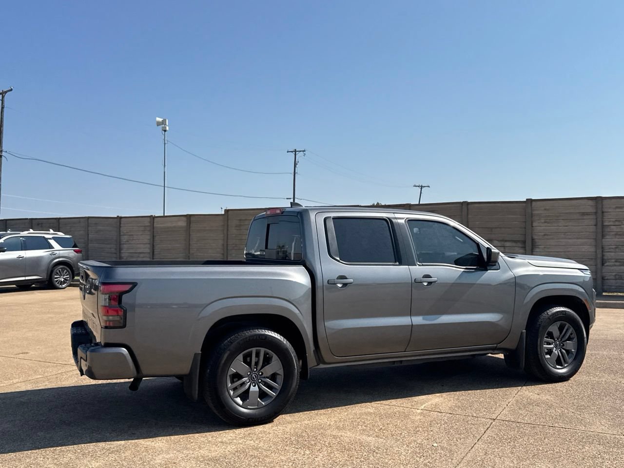 Certified 2025 Nissan Frontier SV w/ Tow Package RWD image 24