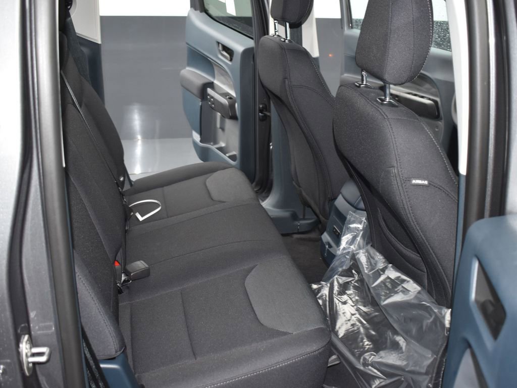 New 2025 Ford Maverick XL image 12