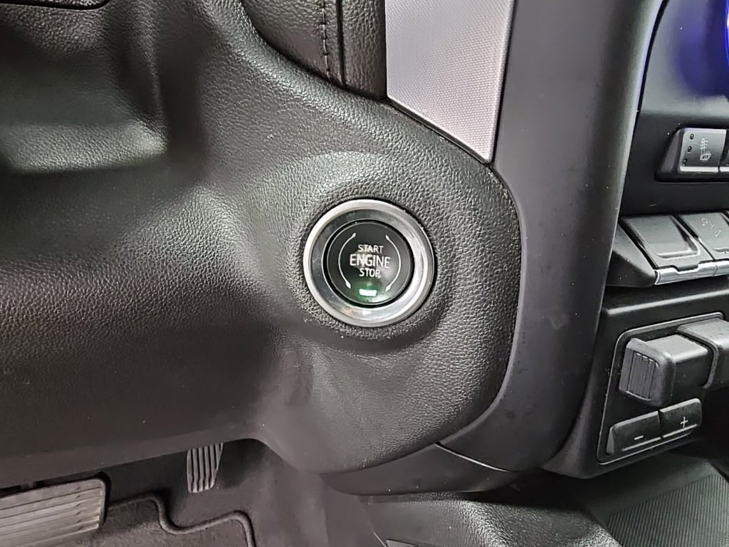 Used 2019 GMC Sierra 1500 SLT w/ SLT Premium Package image 26