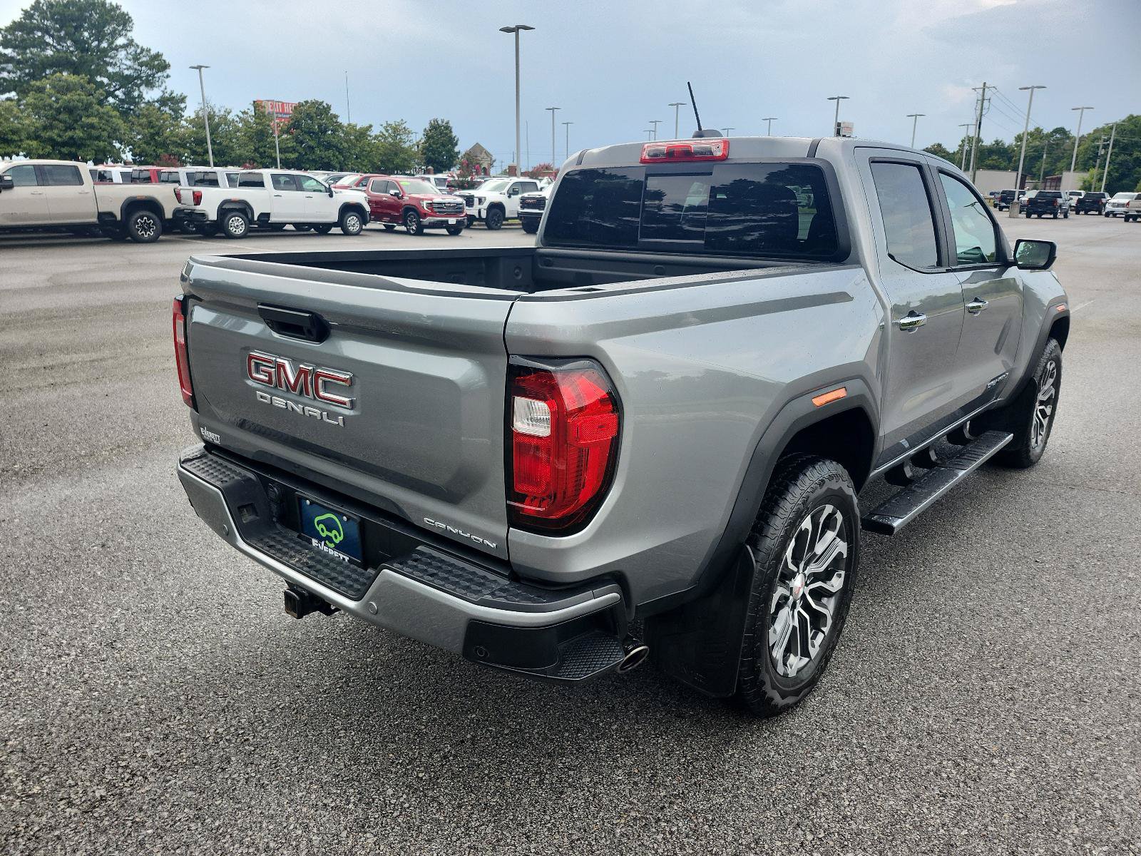 Certified 2025 GMC Canyon Denali AWD/4WD image 3