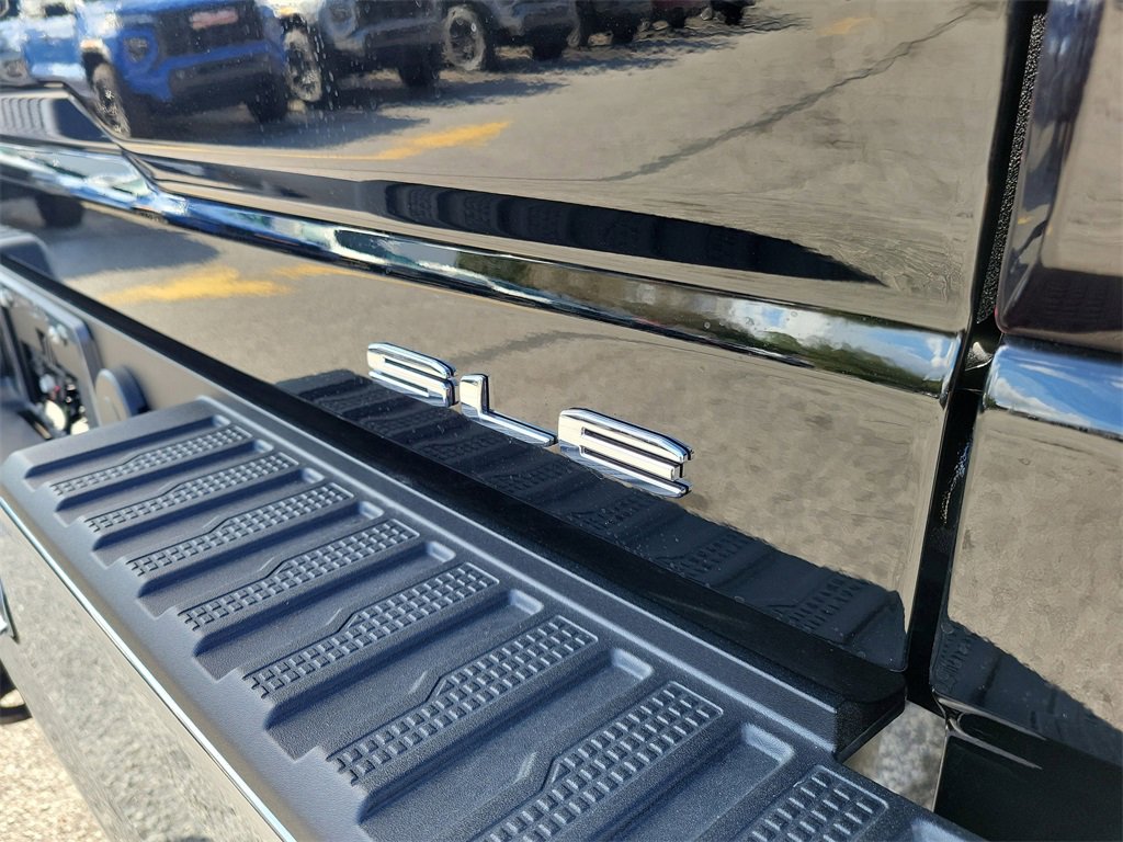 New 2026 GMC Sierra 2500 SLE w/ Preferred Package image 10