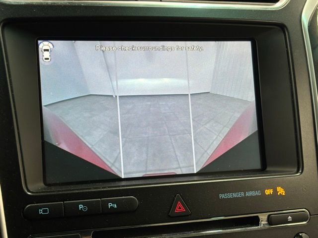 Used 2016 Ford Explorer Platinum image 33