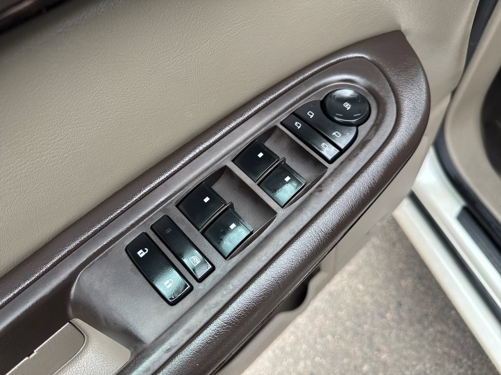 Used 2015 GMC Acadia Denali AWD/4WD image 11