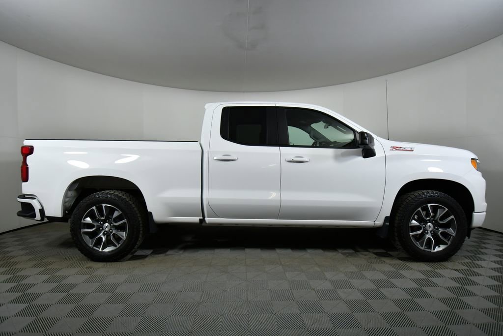 Used 2023 Chevrolet Silverado 1500 RST w/ Convenience Package II AWD/4WD image 15