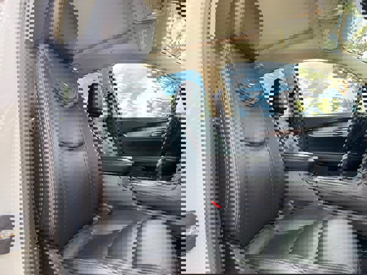 Used 2018 Cadillac XT5 Luxury w/ Driver Awareness Package image 20