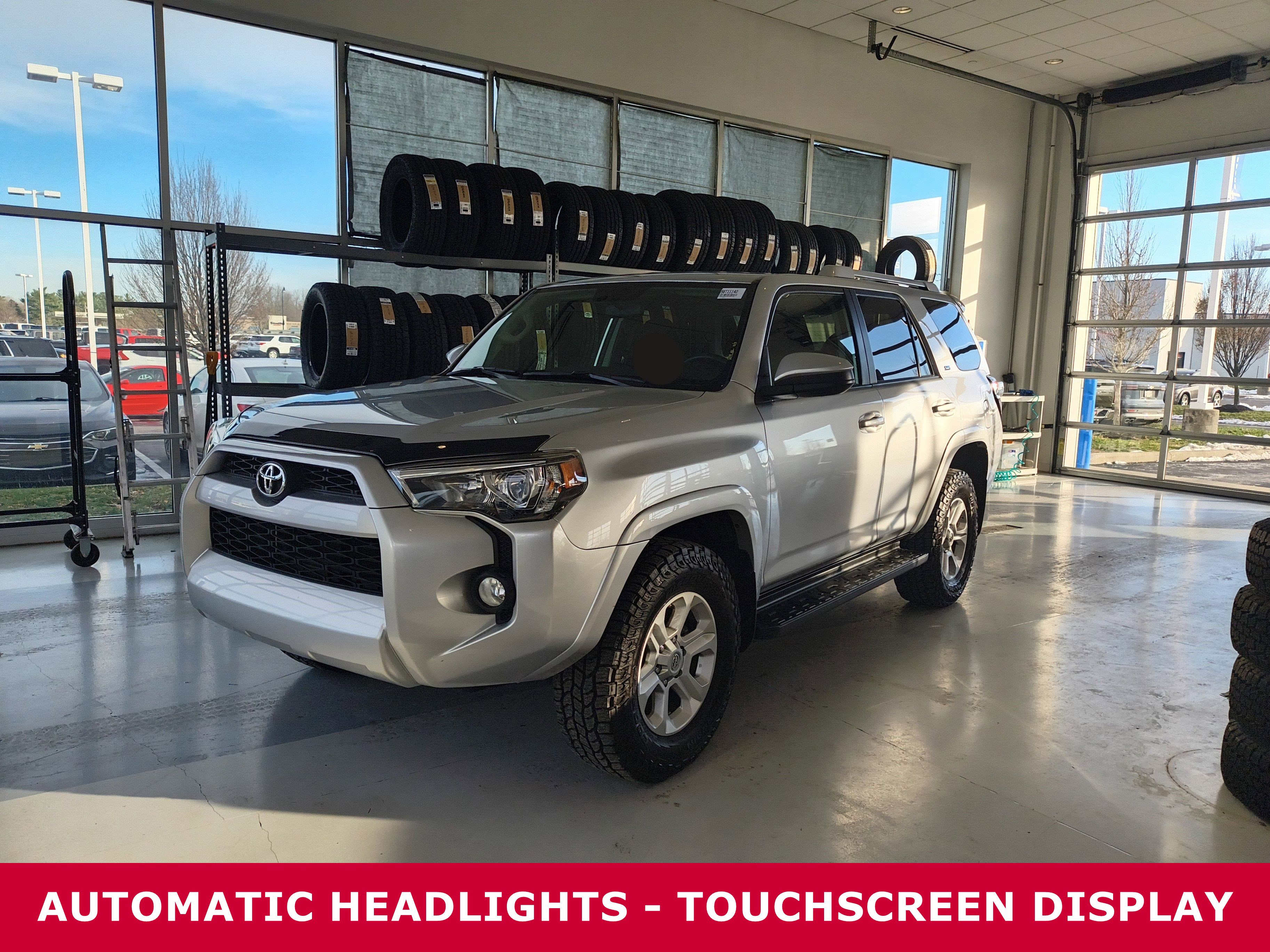 Used 2016 Toyota 4Runner SR5 image 2