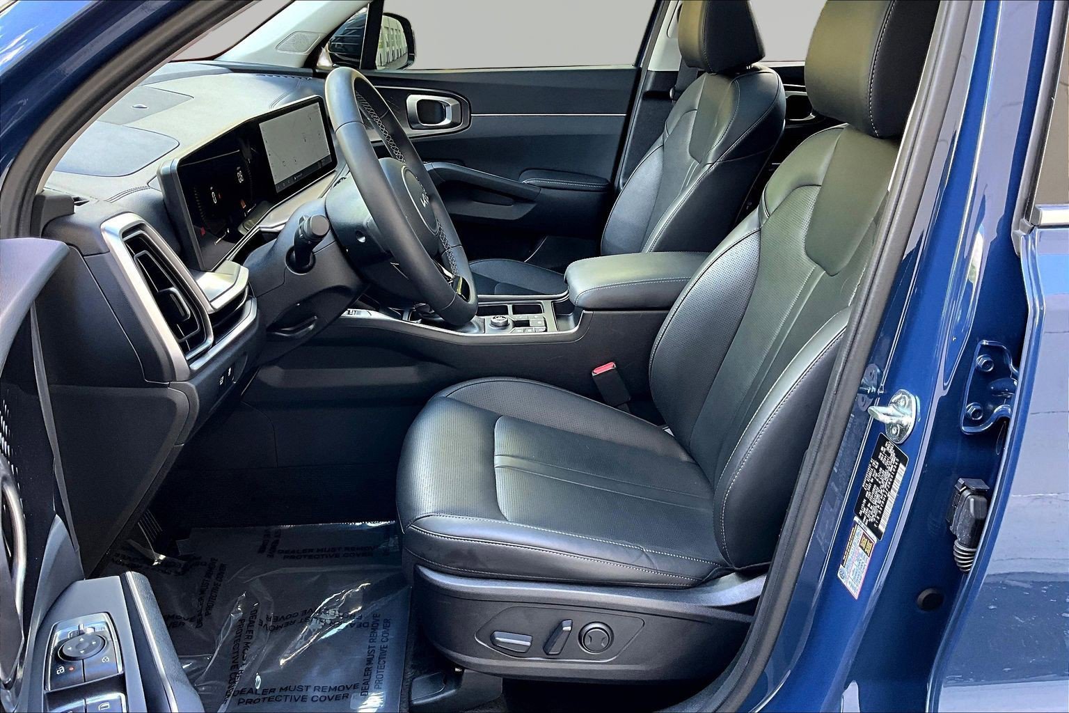 Used 2024 Kia Sorento EX w/ Panoramic Sunroof Package FWD image 21