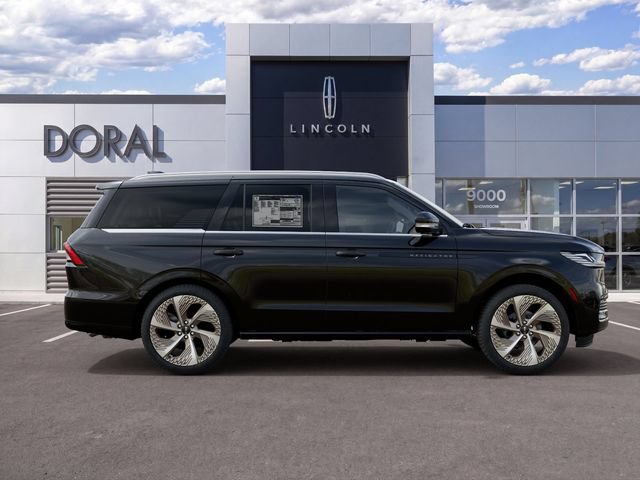 New 2027 Lincoln Navigator Black Label RWD image 5