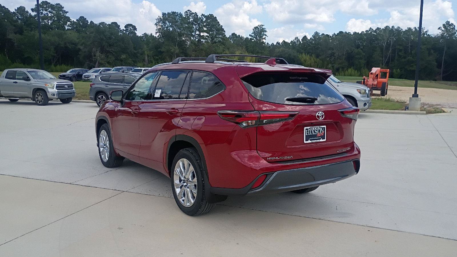 New 2026 Toyota Highlander Limited AWD/4WD image 5