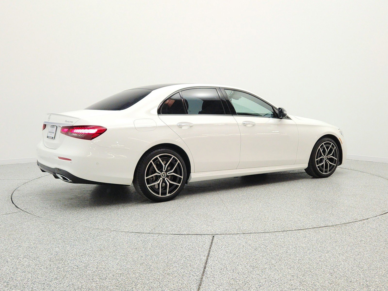 Certified 2023 Mercedes-Benz E 450 4MATIC Sedan image 5