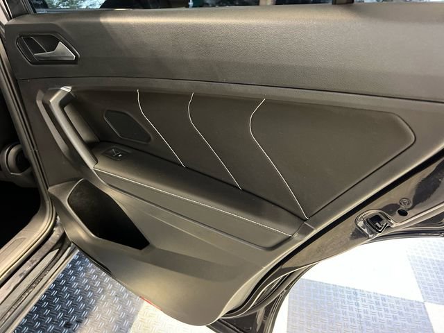 Certified 2022 Volkswagen Tiguan SE FWD image 13