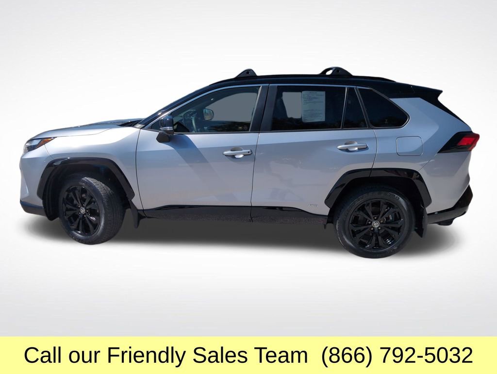 Used 2023 Toyota RAV4 XSE AWD/4WD image 2