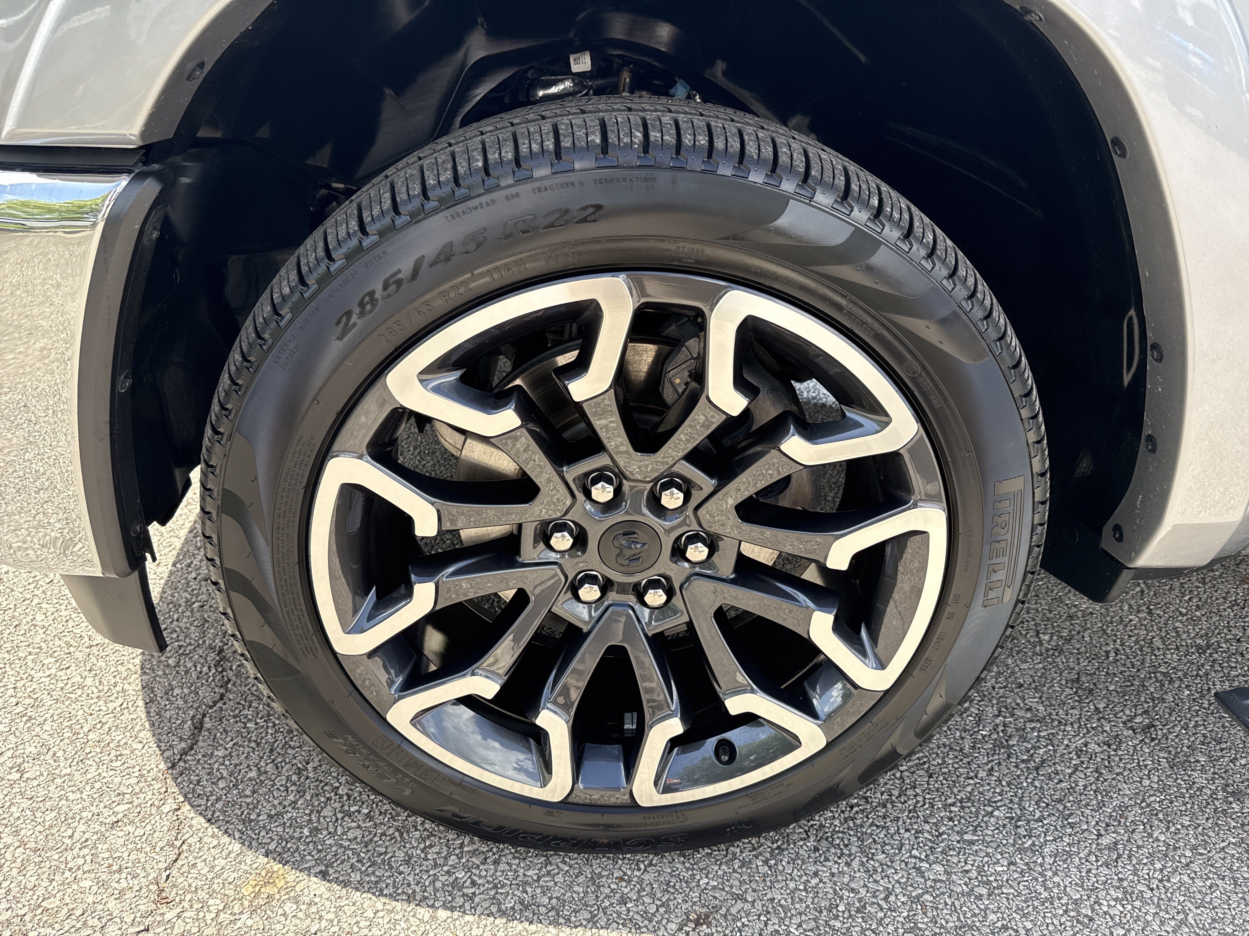 Used 2026 RAM 1500 Limited AWD/4WD image 11