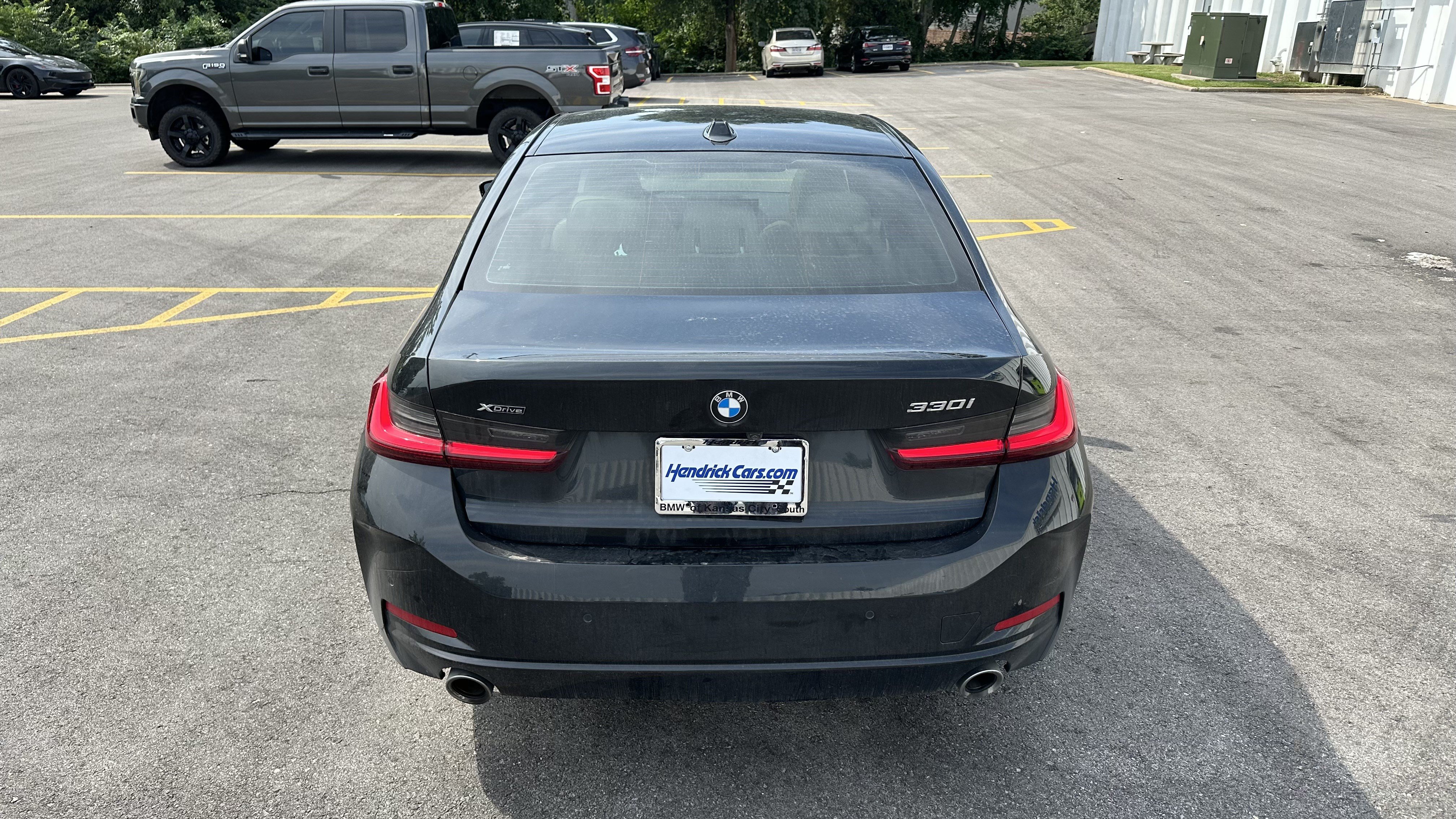 Certified 2023 BMW 330i xDrive Sedan w/ Premium Package AWD/4WD image 9
