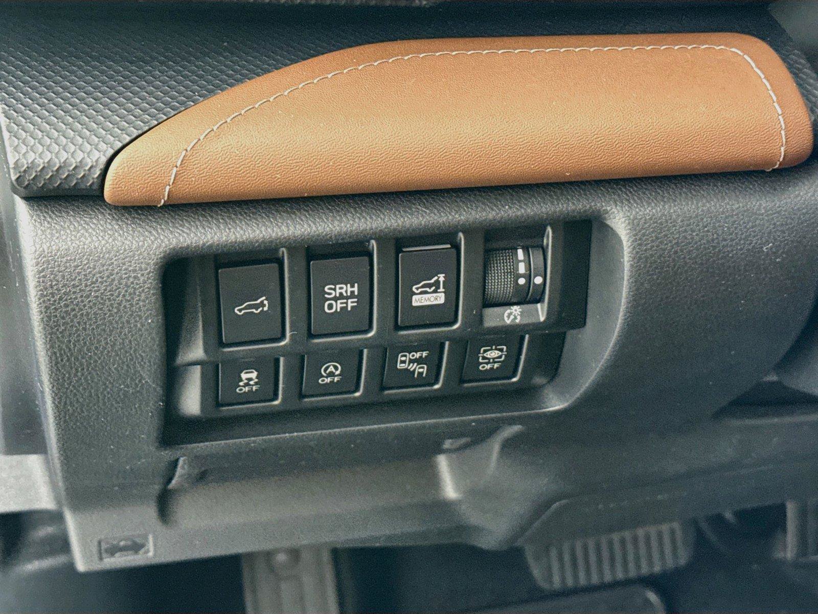 Used 2024 Subaru Forester Touring w/ Convenience Package AWD/4WD image 16