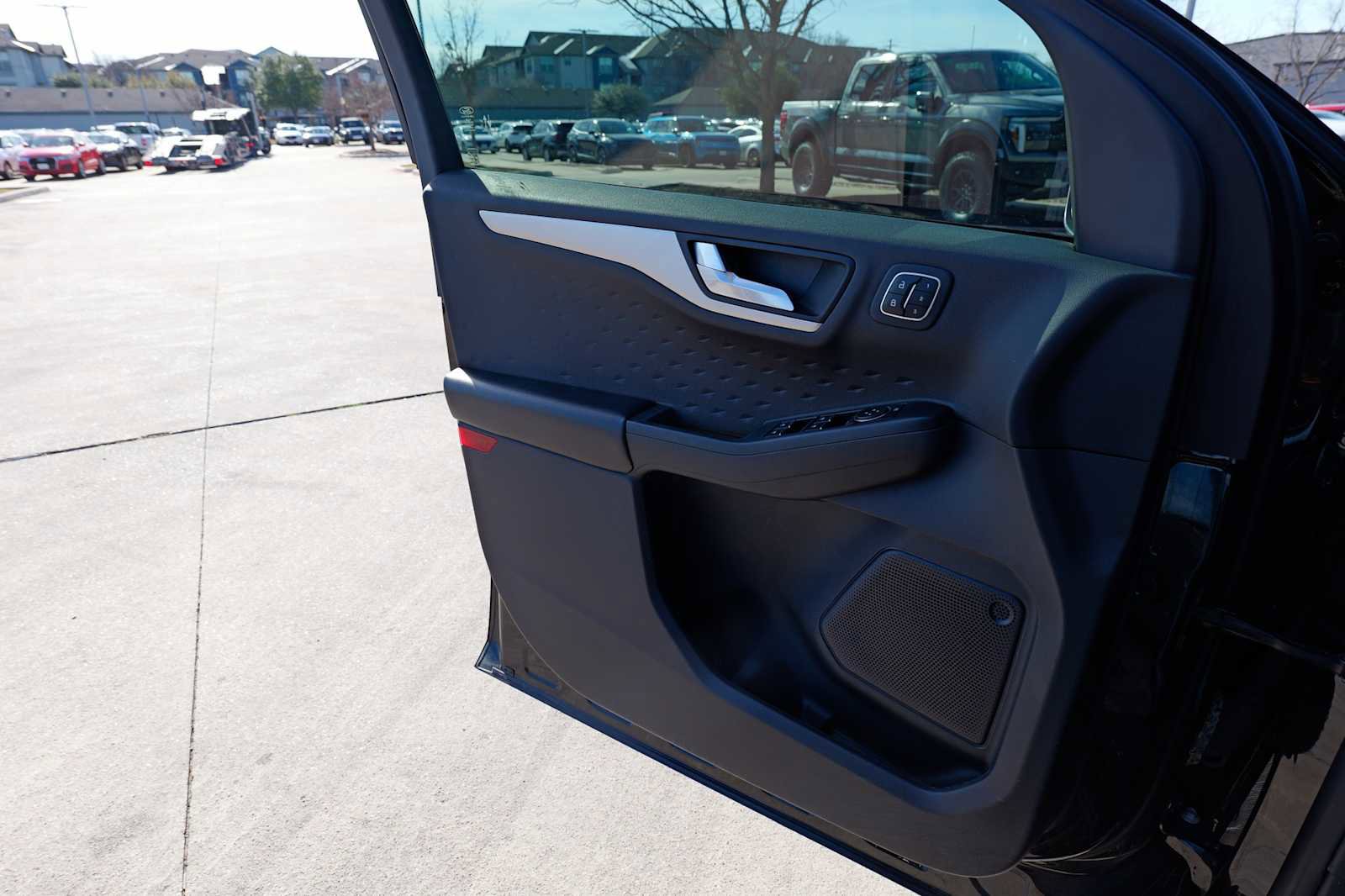 Used 2020 Ford Escape SEL image 20