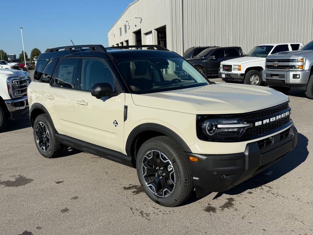 New 2025 Ford Bronco Sport Outer Banks w/ Outer Banks Tech Package+ image 2