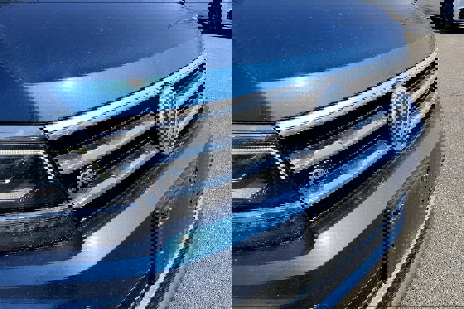 Used 2020 Volkswagen Tiguan SEL Premium R-Line w/ 3rd Row Seat Package image 30