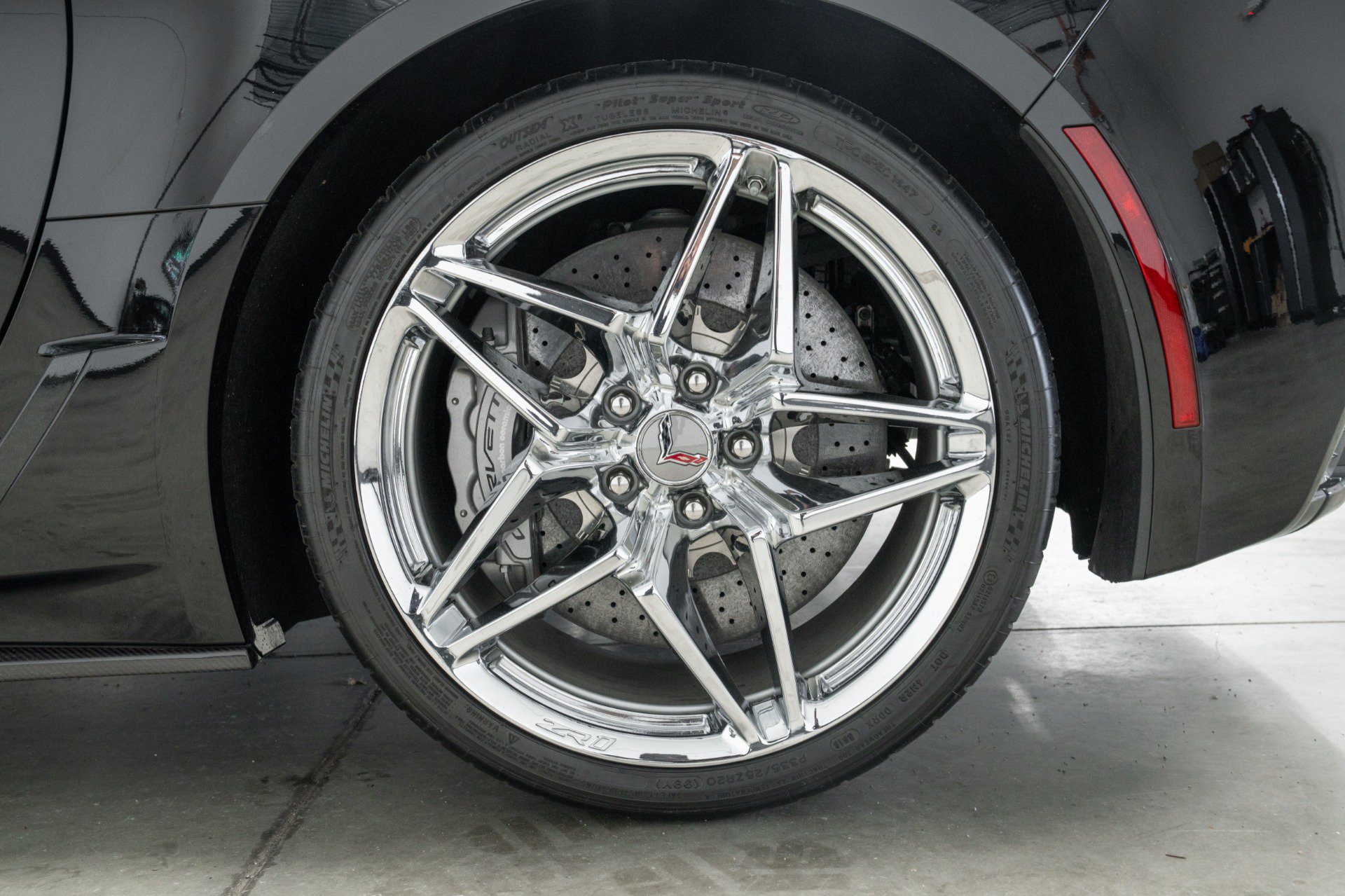 Used 2019 Chevrolet Corvette ZR1 RWD image 10