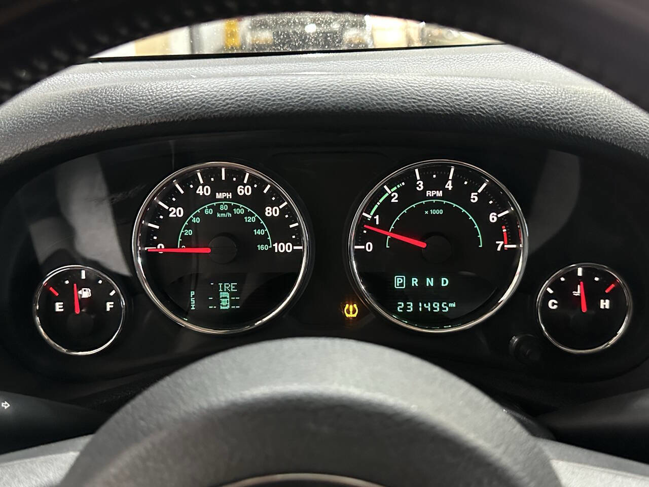 Used 2015 Jeep Wrangler Unlimited Sahara w/ Connectivity Group image 23