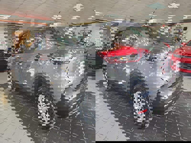 Used 2020 Nissan Kicks S image 6