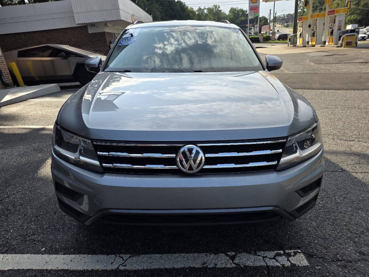 Used 2021 Volkswagen Tiguan S FWD image 9
