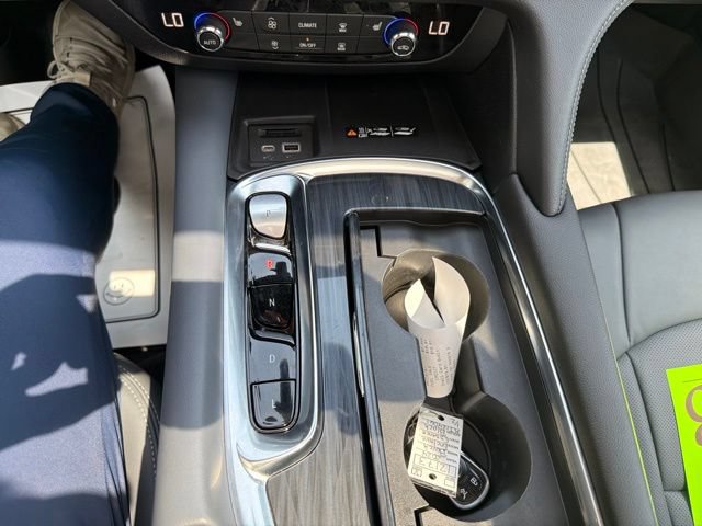 Used 2024 Buick Enclave Essence w/ Experience Buick Package AWD/4WD image 36
