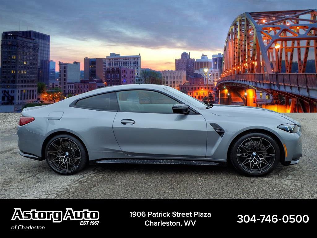 Used 2025 BMW M4 xDrive Competition AWD/4WD image 2