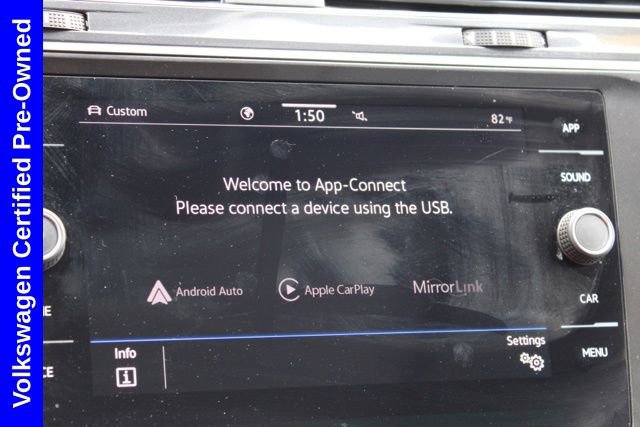 Used 2023 Volkswagen Tiguan SE w/ Panoramic Sunroof Package image 37