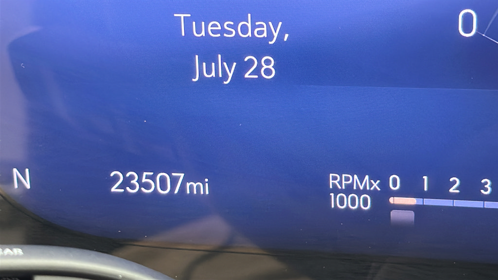 Used 2025 Buick Envision Preferred AWD/4WD image 15